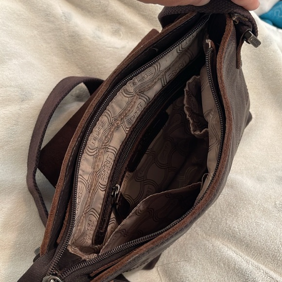 Genuine Leather crossbody bag. Good condition. - Picture 3 of 4